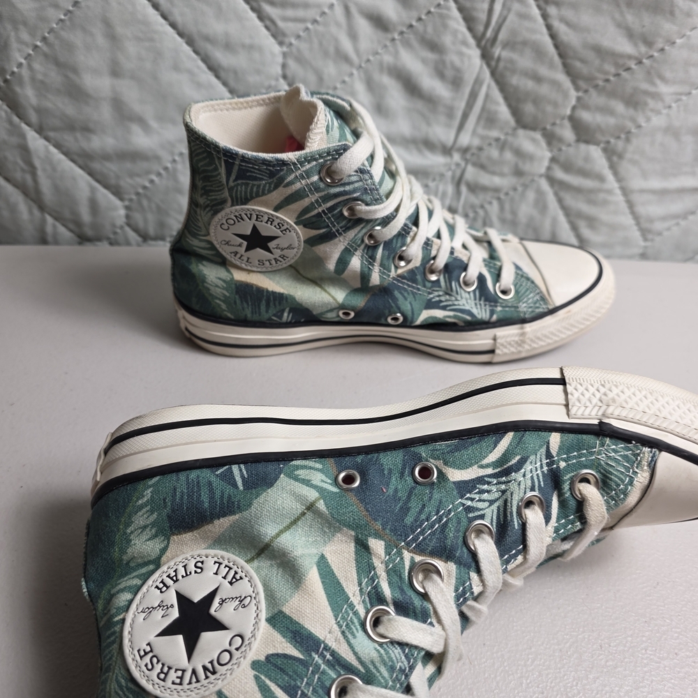 CONVERSE CHUCK TAYLOR HIGH ALL STAR JUNGLE SCENE WILD FLORAL SIZE 7.5 - Picture 8 of 10